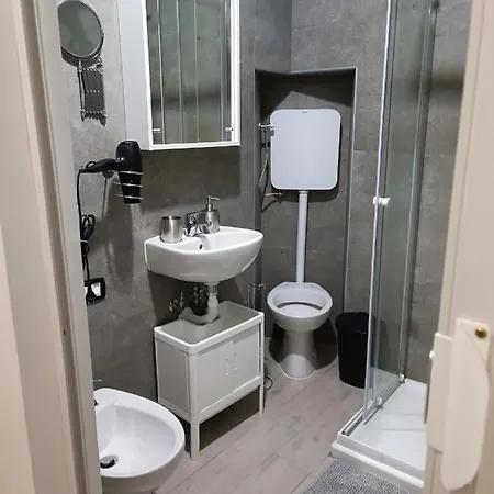 Espy Apartment *